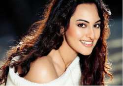 sonakshi befriends simba