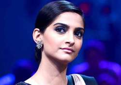 no pregnancy clause makes sense to sonam kapoor