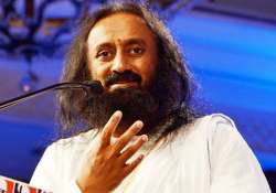 sri sri ravi shankar lashes out at bollywood stars for booze drug use