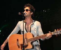 three killed in stampede at atif aslam s concert in lahore