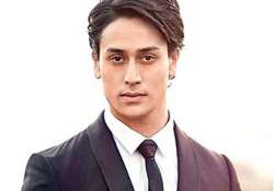 tiger shroff the expectation is twice because my father had made it big see pics