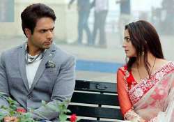 tumhari pakhi lead actors iqbal khan shraddha arya arrive in delhi to shoot