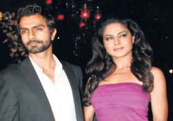 veena malik ashmit to work in supermodel