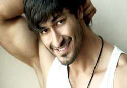 vidyut jamwal in rajkumar santoshi s next