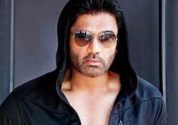 vindu doesn t represent bollywood suniel shetty