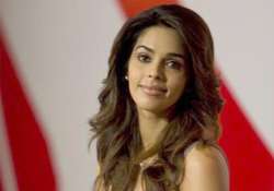 warrant against mallika sherawat in obscenity case