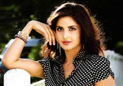 won t host reality shows as my hindi is poor says katrina