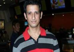 3 bachelors producers send legal notice to sharman joshi