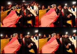 amitabh jaya caught sharing a private moment at the life ok screen awards see pics