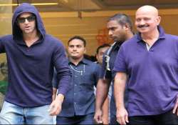 hrithik s treatment halts the shoot of shuddhi