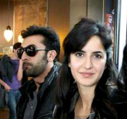 after ibiza now katrina kaif and ranbir kapoor holidaying in new york see pics