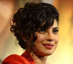 priyanka chopra praised to be a stronger person