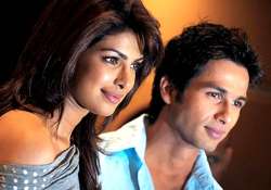 ex lovers shahid kapoor priyanka chopra avoid face off