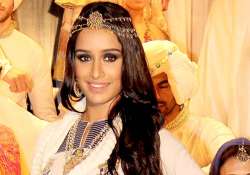 shraddha kapoor in desi avatar walks for fashion czar rohit bal see pics