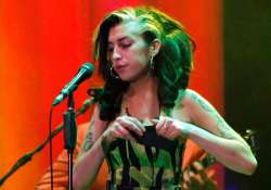 amy winehouse cancels rest of european tour