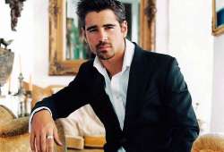 colin farrell unveils summer horror fright night