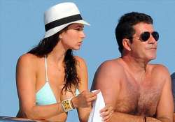 cowell lauren to have a beach wedding