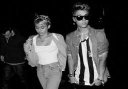 cyrus advises justin bieber to take a break