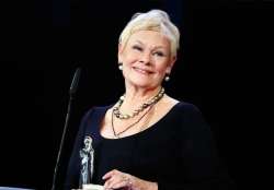 dame judi dench breaks her toes on j. edgar set