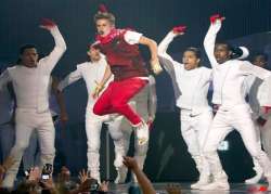 fans believe in bieber give him 4th no. 1 album