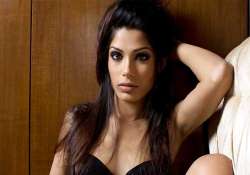 freida pinto to do belly dancing