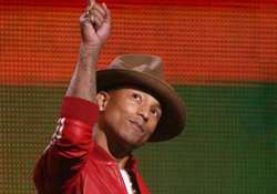 grammys 2014 pharrell williams s hat sets trend on twitter