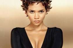 halle berry likes natural look