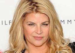 kirstie alley wants to make out with justin bieber