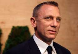 after daniel craig s accident another crew member gets hurt on the sets of spectre