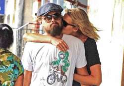 leonardo dicaprio s girlfriend toni garrn wants four kids