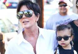 kim taking full advantage of mother kris jenner in second pregnancy