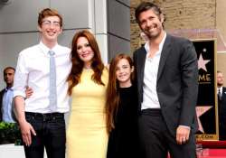 julianne moore s kids not interested in oscars