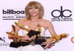 taylor swift leads 2015 billboard music awards