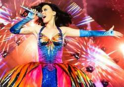 katy perry performs 1st time post split with mayer