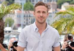 ryan gosling loves singing for daughter