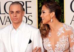 jlo spotted lip locking with casper smart