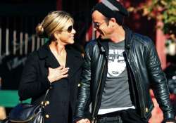 jennifer aniston s fiance makes her happy with surprises