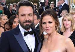 ben affleck still wearing wedding ring