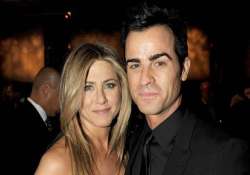 jennifer aniston and justin theroux still a couple