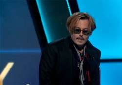 johnny depp s drunken speech at hfa goes viral close to 2 million views watch video