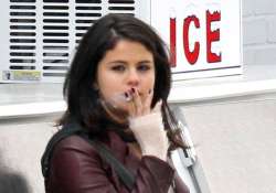 selena gomez smokes for new movie