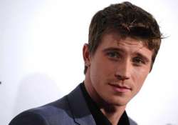 why garrett hedlund wanted to do unbroken