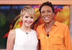 jennifer lawrence visits children s hospital