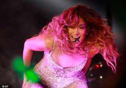 jennifer lopez stuns fans in shanghai with a glittering cane