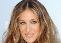 jessica parker bears the brunt of high heels