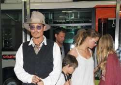 johnny depp takes amber heard on family trip