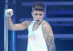 justin bieber attacked in nightclub