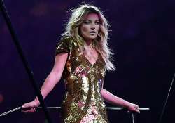 kate moss to record track on 40th b day