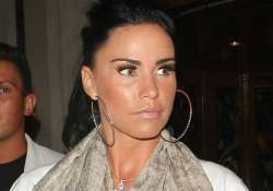 katie price congratulates peter andre