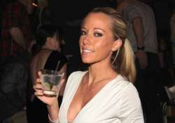 kendra wilkinson pregnant with second child